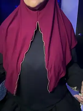 Snapshot of Jameela chatting on February 4, 2026, 12:27 am Jameela online show from February 4, 2026, 12:27 am