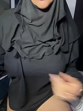 Snapshot of Jameela chatting on February 5, 2026, 11:31 pm Jameela online show from February 5, 2026, 11:31 pm