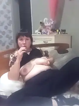 Snapshot of explored_romantic chatting on October 10, 2025, 12:59 pm explored romantic online show from October 10, 2025, 12:59 pm