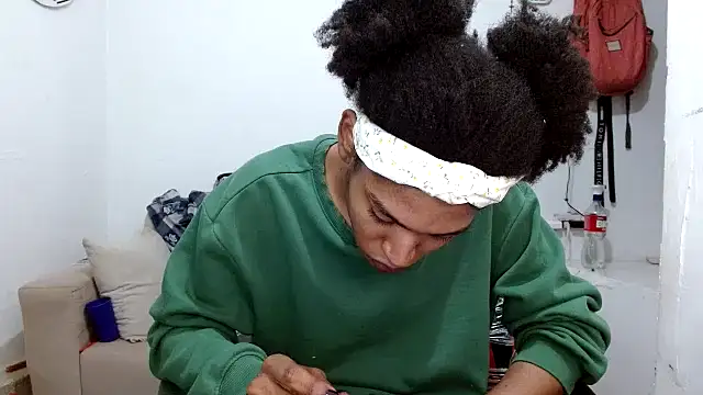 angelamarie1 online show from November 25, 2025, 12:49 pm