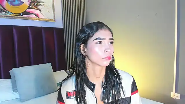 Snapshot of LauraAristizabal chatting on June 20, 2026, 11:46 am LauraAristizabal online show from June 20, 2026, 11:46 am