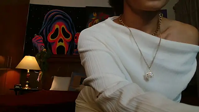 Snapshot of MINI_Petite chatting on December 13, 2024, 7:15 am MINI Petite online show from December 13, 2024, 7:15 am