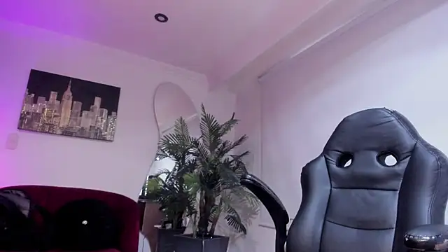 Meghan320 online show from March 13, 2026, 11:28 am