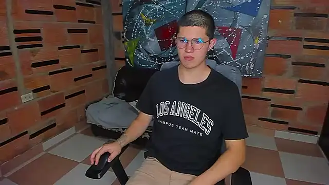 patrik 027 online show from February 20, 2025, 2:24 pm