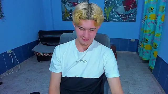 patrik 027 online show from September 16, 2025, 6:14 am