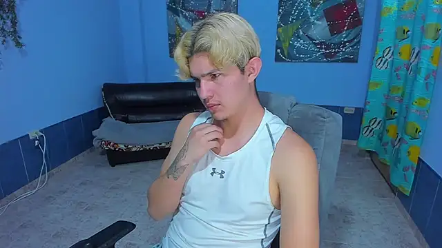 patrik 027 online show from November 4, 2025, 8:41 pm