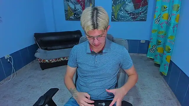 patrik 027 online show from November 28, 2025, 7:16 pm