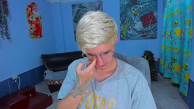 patrik 027 online show from December 19, 2025, 8:54 am