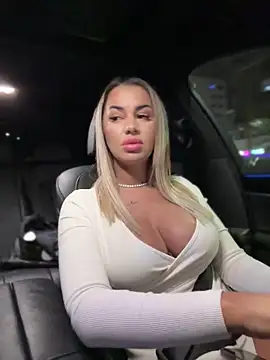 KirstieVegas online show from December 20, 2024, 10:54 pm