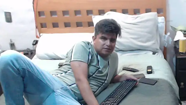 Snapshot of thor000089 chatting on December 11, 2024, 2:30 am thor000089 online show from December 11, 2024, 2:30 am