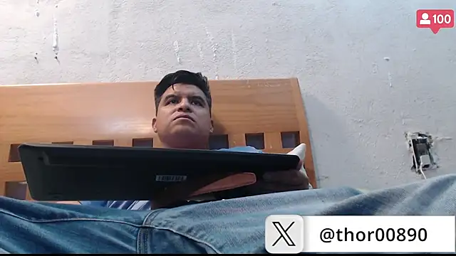 Snapshot of thor000089 chatting on January 19, 2025, 10:17 pm thor000089 online show from January 19, 2025, 10:17 pm