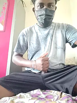 Snapshot of Mallupaiyanaachu chatting on January 11, 2025, 3:44 am Mallupaiyanaachu online show from January 11, 2025, 3:44 am