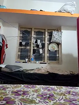 Snapshot of Mallupaiyanaachu chatting on March 3, 2025, 1:31 pm Mallupaiyanaachu online show from March 3, 2025, 1:31 pm