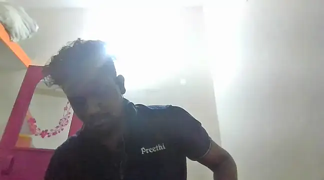 Snapshot of Mallupaiyanaachu chatting on March 14, 2025, 4:09 pm Mallupaiyanaachu online show from March 14, 2025, 4:09 pm