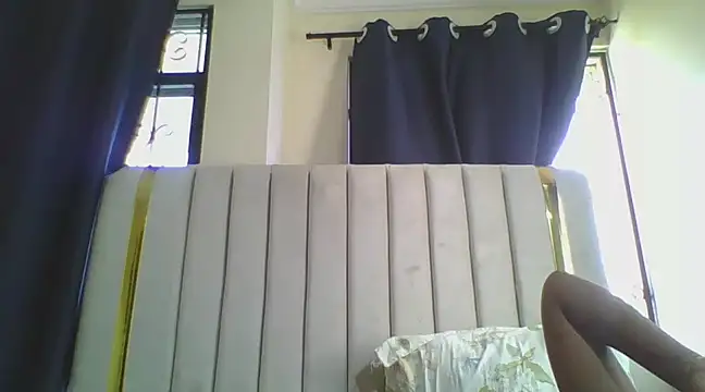 Snapshot of CuteJ chatting on February 13, 2025, 10:02 am CuteJ online show from February 13, 2025, 10:02 am