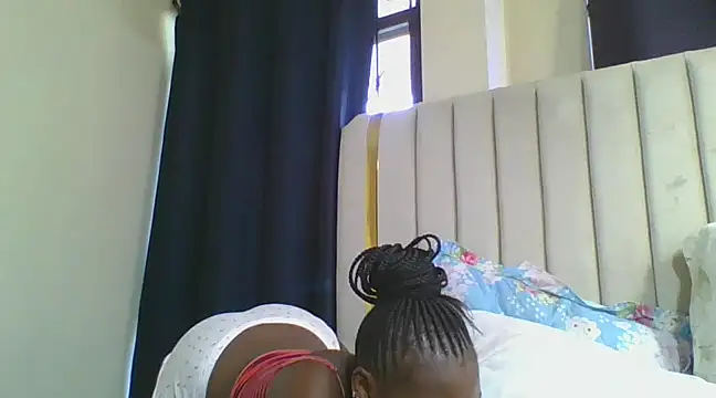 Snapshot of CuteJ chatting on February 13, 2025, 1:15 pm CuteJ online show from February 13, 2025, 1:15 pm