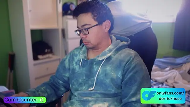 DerrickHose online show from November 16, 2025, 3:28 pm