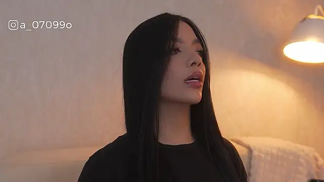 sarah hiill online show from February 12, 2026, 11:55 pm