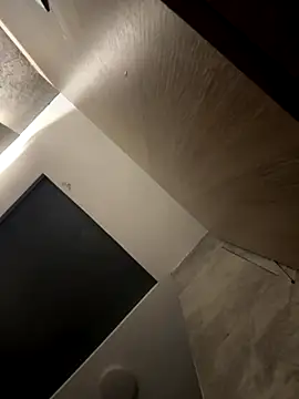 Snapshot of CeliWoods chatting on October 18, 2025, 10:05 am CeliWoods online show from October 18, 2025, 10:05 am