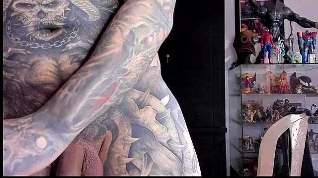 Snapshot of DEATHINK666XX chatting on January 19, 2025, 8:30 pm DEATHINK666XX online show from January 19, 2025, 8:30 pm