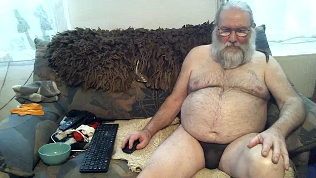 SexySantaC online show from February 6, 2025, 5:40 pm