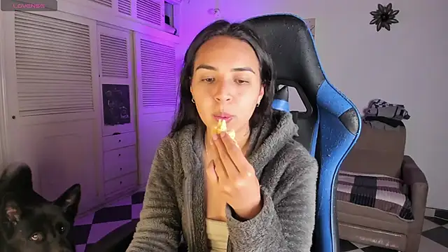 Miss Nicole online show from January 10, 2025, 1:53 am