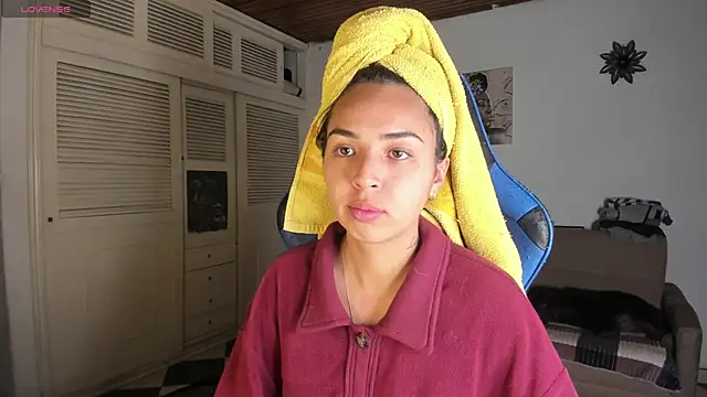 Miss Nicole online show from January 12, 2025, 2:14 am