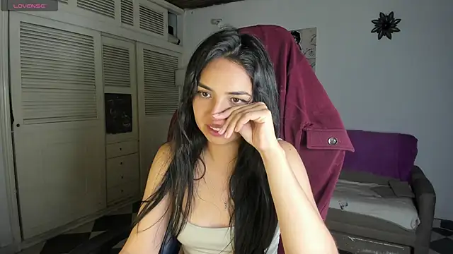 Miss Nicole online show from January 14, 2025, 1:58 am