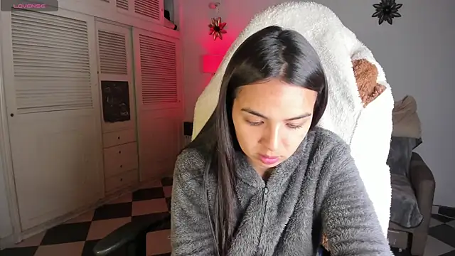 Miss Nicole online show from February 1, 2025, 2:47 am