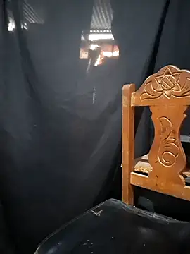 apolodiosgriego online show from August 5, 2026, 7:49 pm
