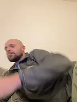 bigguy101 online show from January 7, 2025, 10:19 pm