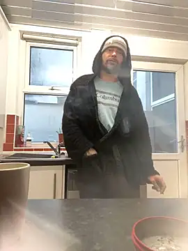 bigguy101 online show from February 22, 2025, 8:07 am