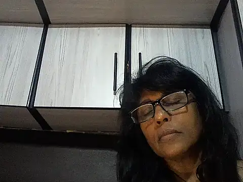 Snapshot of MsAttitude chatting on October 10, 2025, 7:07 am MsAttitude online show from October 10, 2025, 7:07 am