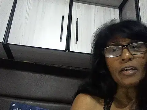 Snapshot of MsAttitude chatting on October 14, 2025, 6:58 am MsAttitude online show from October 14, 2025, 6:58 am