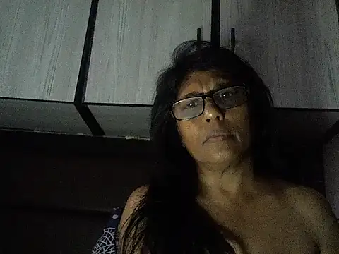 MsAttitude online show from November 27, 2025, 1:24 pm