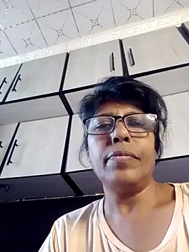 MsAttitude online show from June 4, 2026, 8:53 am
