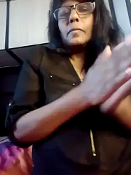 Snapshot of MsAttitude chatting on June 12, 2026, 8:24 am MsAttitude online show from June 12, 2026, 8:24 am