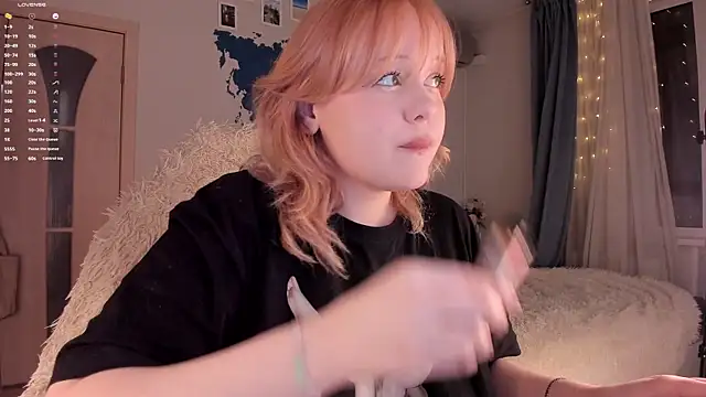 Snapshot of LisaLaas chatting on March 13, 2025, 3:39 pm LisaLaas online show from March 13, 2025, 3:39 pm