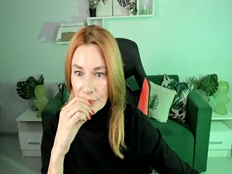 MistyBarnes online show from December 9, 2024, 9:28 am