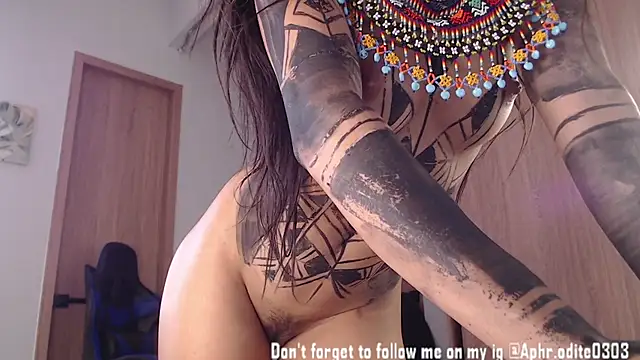 Nikol-JE online show from January 26, 2025, 3:47 pm