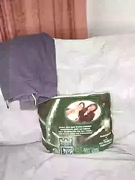 zhayra rose online show from February 21, 2025, 3:12 am