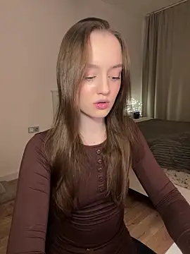 malyshhka online show from April 3, 2026, 7:34 pm