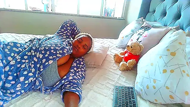 Snapshot of Charlie-Crawford chatting on February 21, 2025, 4:26 pm Charlie-Crawford online show from February 21, 2025, 4:26 pm