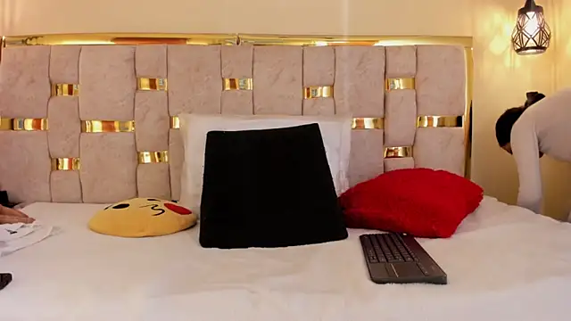 Snapshot of ttata_3 chatting on October 21, 2025, 11:44 am ttata 3 online show from October 21, 2025, 11:44 am