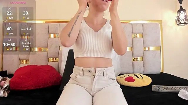 Snapshot of ttata_3 chatting on November 10, 2025, 11:53 am ttata 3 online show from November 10, 2025, 11:53 am