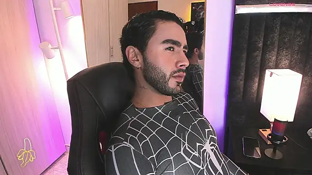 ItsMeEros online show from March 24, 2026, 9:53 pm