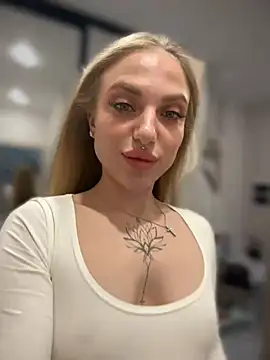 Snapshot of pinkstar_ chatting on December 12, 2024, 6:57 am pinkstar online show from December 12, 2024, 6:57 am