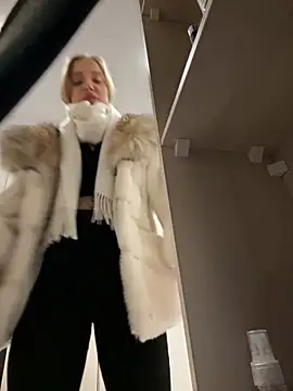 Snapshot of pinkstar_ chatting on January 16, 2025, 6:35 am pinkstar online show from January 16, 2025, 6:35 am