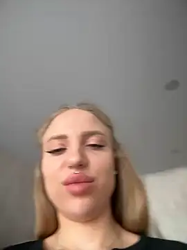 Snapshot of pinkstar_ chatting on February 22, 2025, 5:55 am pinkstar online show from February 22, 2025, 5:55 am