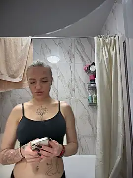 Snapshot of pinkstar_ chatting on November 14, 2025, 6:01 am pinkstar online show from November 14, 2025, 6:01 am